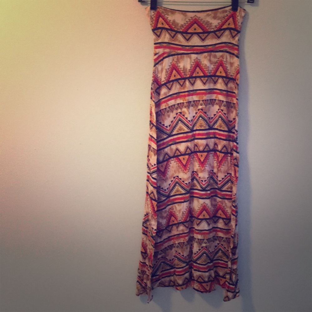 Boutique convertible Aztec print maxi skirt